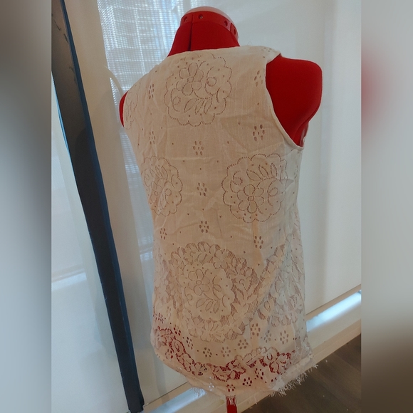 Floral lace white blouse - Picture 2 of 2